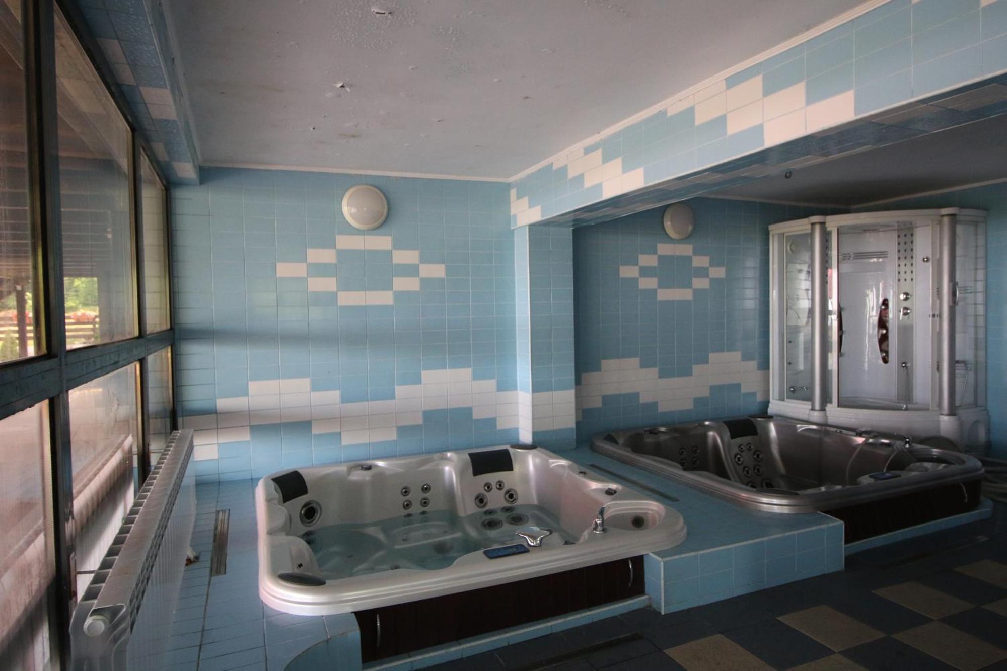 Pensiunea Skiland Muntele Baisorii Exteriér fotografie